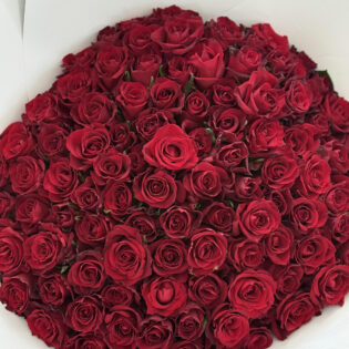 100 Red Roses Bouquet